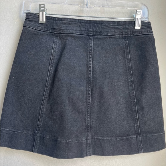 Madewell Black Denim Mini Skirt Size 2 - Picture 2 of 4